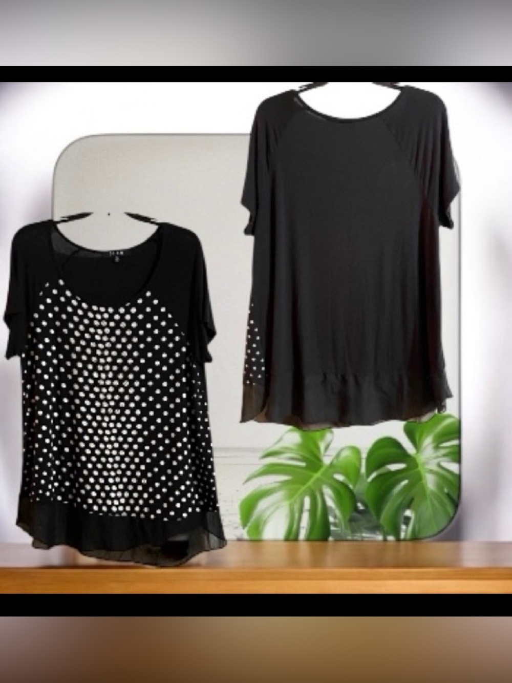 B.L.E.U. Blk white SZ XL Comfy top Short sleeves frt rhinestones in polka dots